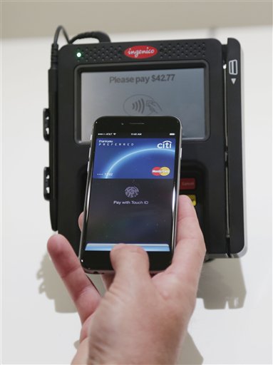 Apple Pay, el sistema de pagos móviles que pretende convertir el iPhone en una cartera virtual