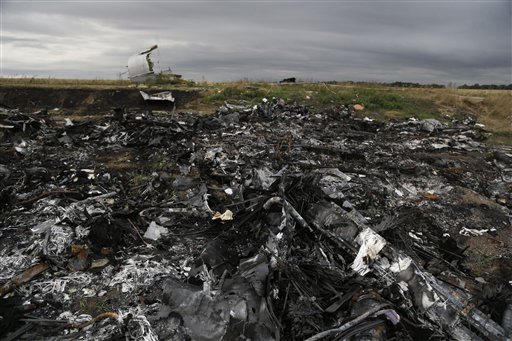 Familiares de los pasajeros del vuelo MH17 aún se preguntan: ¿Dónde están los cuerpos?