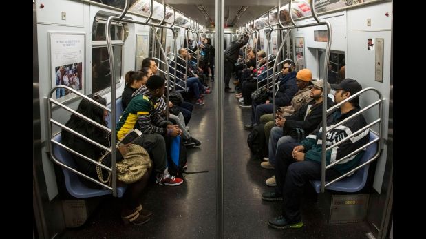 ¿Es posible contagiarse del virus ébola en un tren subterráneo?