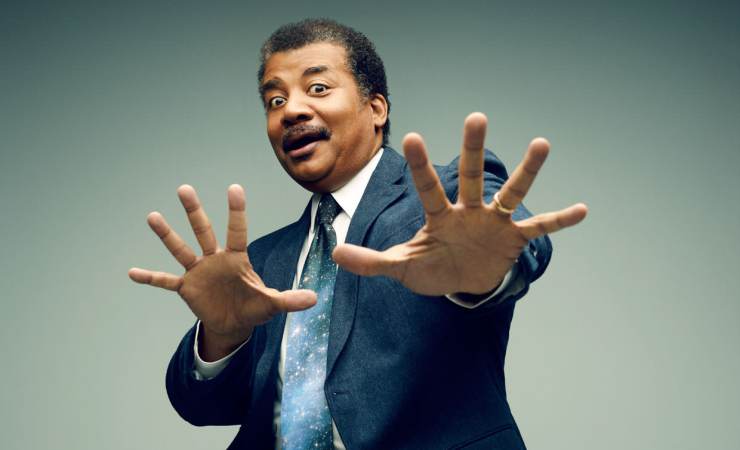 Los 8 libros que toda persona inteligente debe leer según Neil deGrasse Tyson (Video)