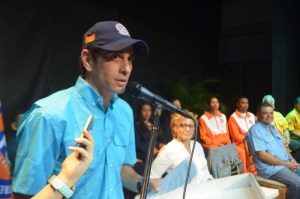 Capriles: Aquí hay una crisis terrible y tenemos que hacerle frente unidos