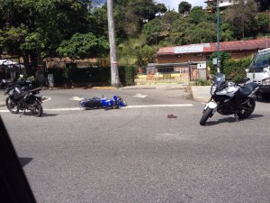 Dos atracadores heridos en la avenida principal de Prados del Este (Foto)