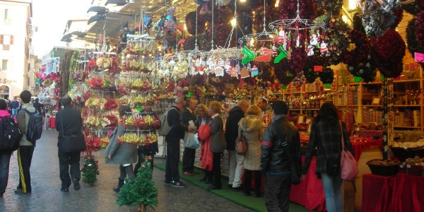 La Plaza Navona de Roma se queda sin su tradicional mercado de Navidad