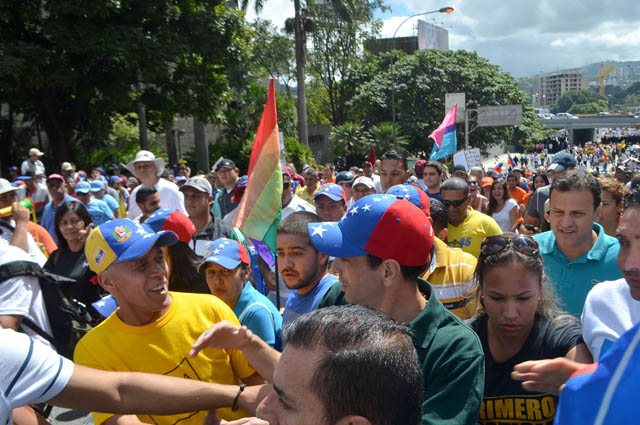 Capriles: Gobierno intenta censurar la realidad que se vive en la calle (FOTOS)