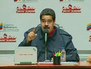 Maduro juramenta a estudiantes cómo Preparadores de Primer año