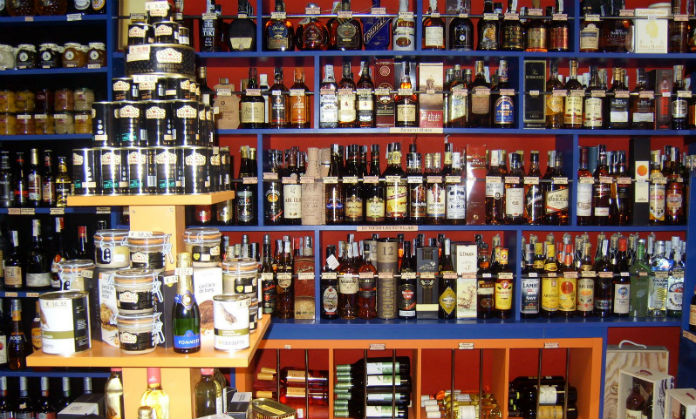 Licoreros dan detalles de la Ley Seca para esta Semana Santa 2015