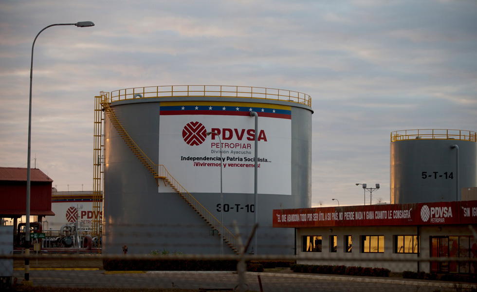 Elías Matta: Pdvsa cuadra sus cuentas a costa del empobrecimiento de los venezolanos