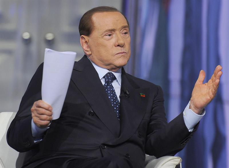 Berlusconi irá a juicio sospechoso de haber sobornado testigos de orgías