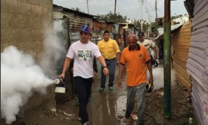 Diputado Mardo encabezó jornada de fumigación en sector San Vicente de Maracay