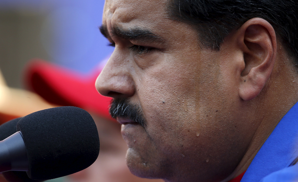 Chavismo admite que el salario no alcanza para insumos básicos
