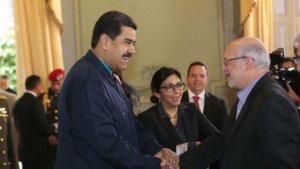 Media docena de acuerdos firmaron Venezuela e Irán: ¿En qué consisten?