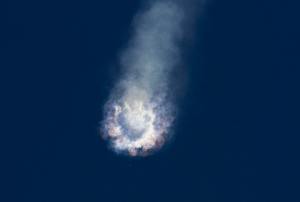 Explota el cohete SpaceX Falcon 9, minutos después del despegue (Fotos)
