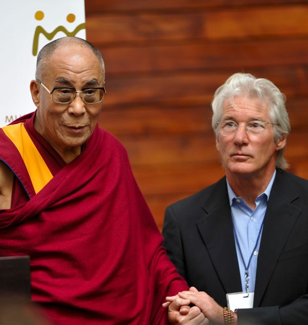 Dalái lama y Richard Gere predican la sabiduría del perdón y la compasión