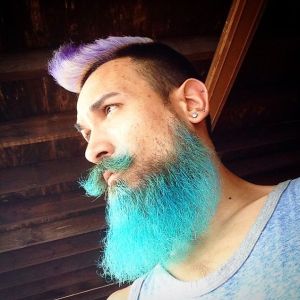 La nueva moda teñirse el cabello en arco iris seduce a los hombres