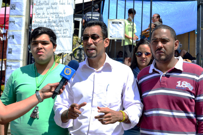 “De Tibisay Lucena depende la vida de quienes están en huelga de hambre”