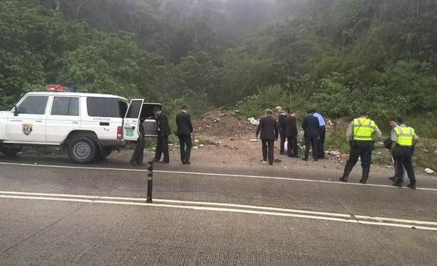 Hallan a hombre desmembrado en la vía hacia El Junquito