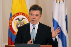 Santos afirma que vertido de Farc es el peor daño ambiental vivido en Colombia