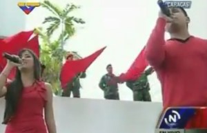 Video: Los soldados decorativos que adornan la canción de Daniela Cabello