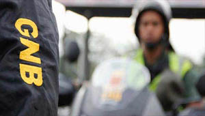 Efectivos policiales agreden a periodistas en Anzoátegui