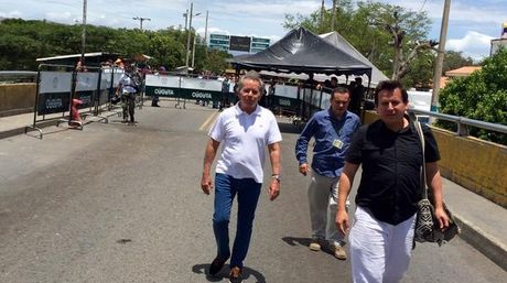 Diego Arria visitó albergues y la frontera en Cúcuta (Fotos + video)