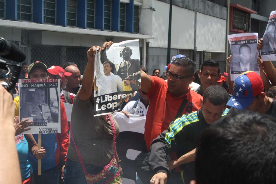 Lo que los medios oficialistas ignoran de las agresiones a opositores #10S (FOTOS + VIDEO)