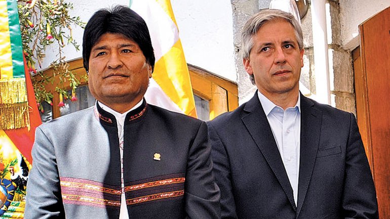 Revista Veja acusó de narcos a Evo Morales y a su vicepresidente