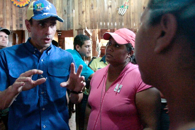 Capriles: No le dé su voto a la crisis, déselo al cambio y al progreso