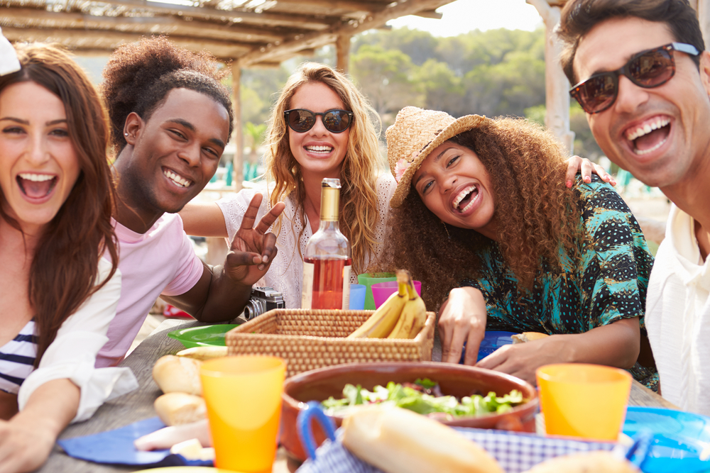 Conozca cinco formas de encontrar la felicidad