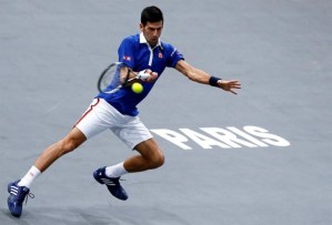 Djokovic vence con autoridad a Bellucci en su debut en el Masters 1.000 de París