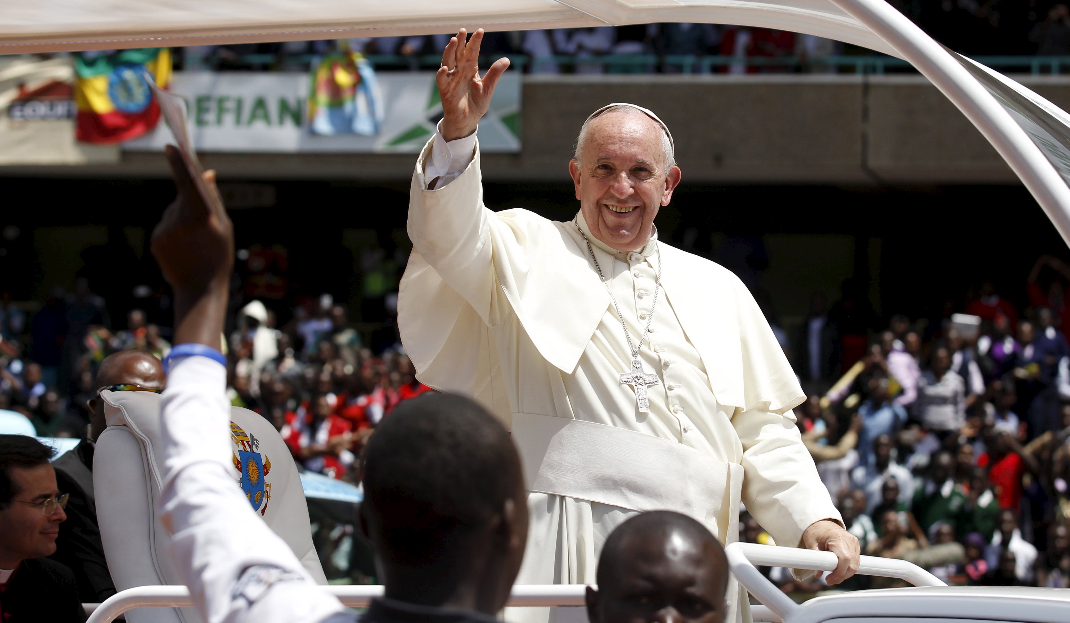 El Papa pide educación y trabajo para evitar la radicalización de los jóvenes