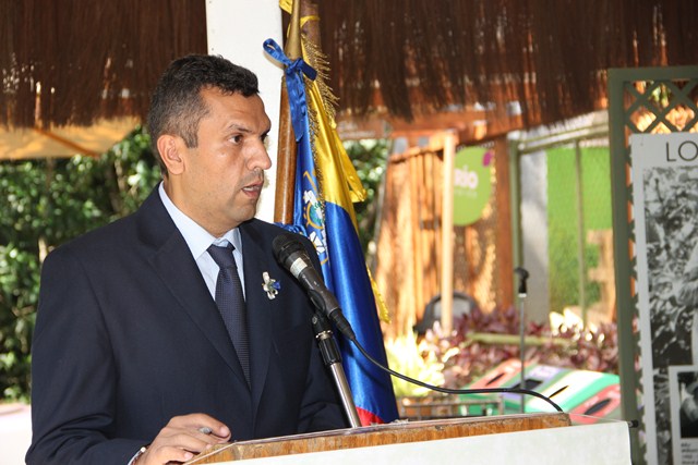 Concejal Omar Villalba durante la presentación del Premio Phelp - Copy - Copy