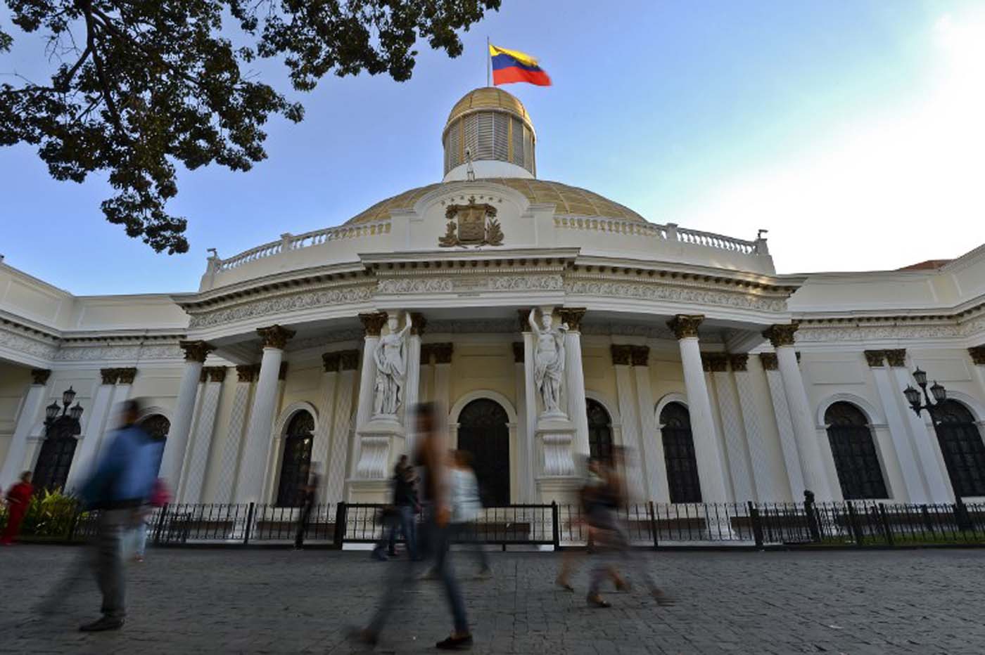 Abogados advierten ilegalidad de usurpar funciones en la Asamblea Nacional