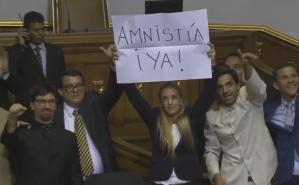 Lilian Tintori desde la Asamblea Nacional: Amnistía ¡Ya! (Fotos + Video)