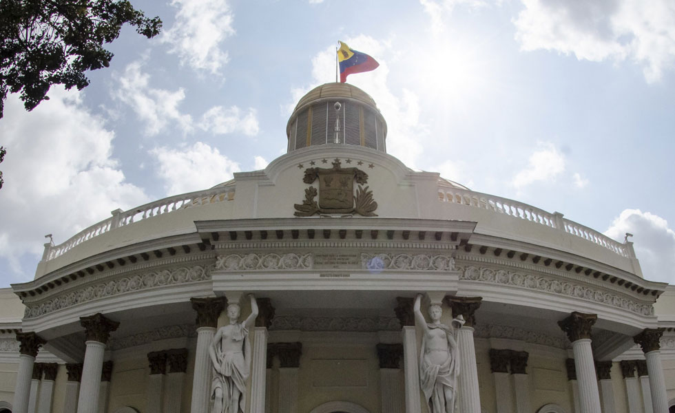 Guaidó ratificó convocatoria a sesión extraordinaria de la AN para el viernes #30Dic