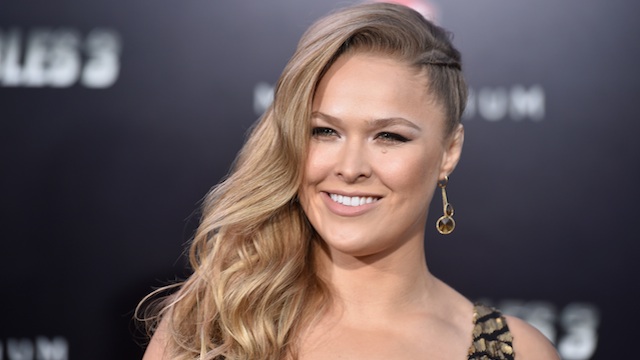 ¡WTF! Aseguran que la peleadora Ronda Rousey es un hombre y se alargó el pene