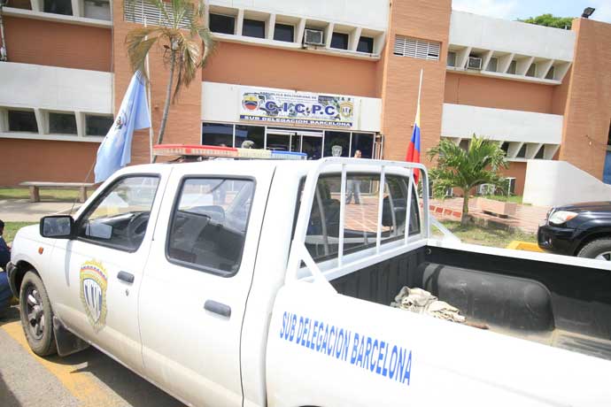 Abatidos dos delincuentes tras situación de rehenes en Aragua de Barcelona