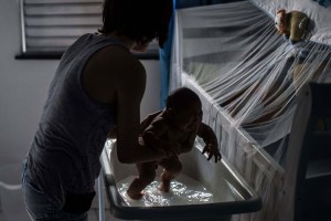 Registran 13 partos de madres contagiadas de Zika sin microcefalia en El Salvador