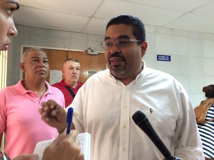 Winston Flores: En Hospital Central de San Cristóbal han aplicado vacunas vencidas