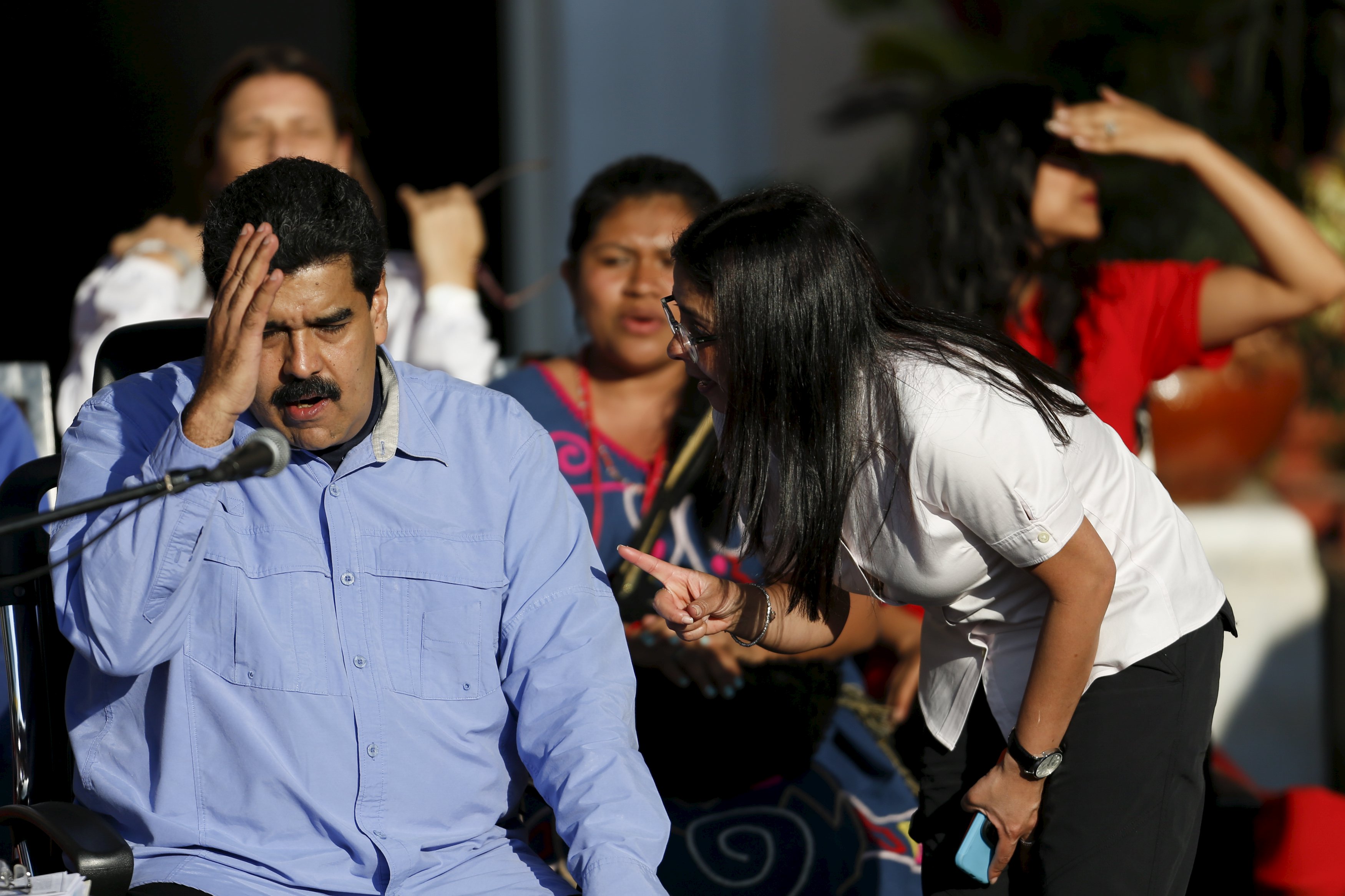 Maduro sudó la gota gorda: ¿Qué le habrá dicho Delcy? (FOTOS)