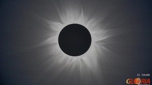 El eclipse total de Sol en Indonesia a un solo clic
