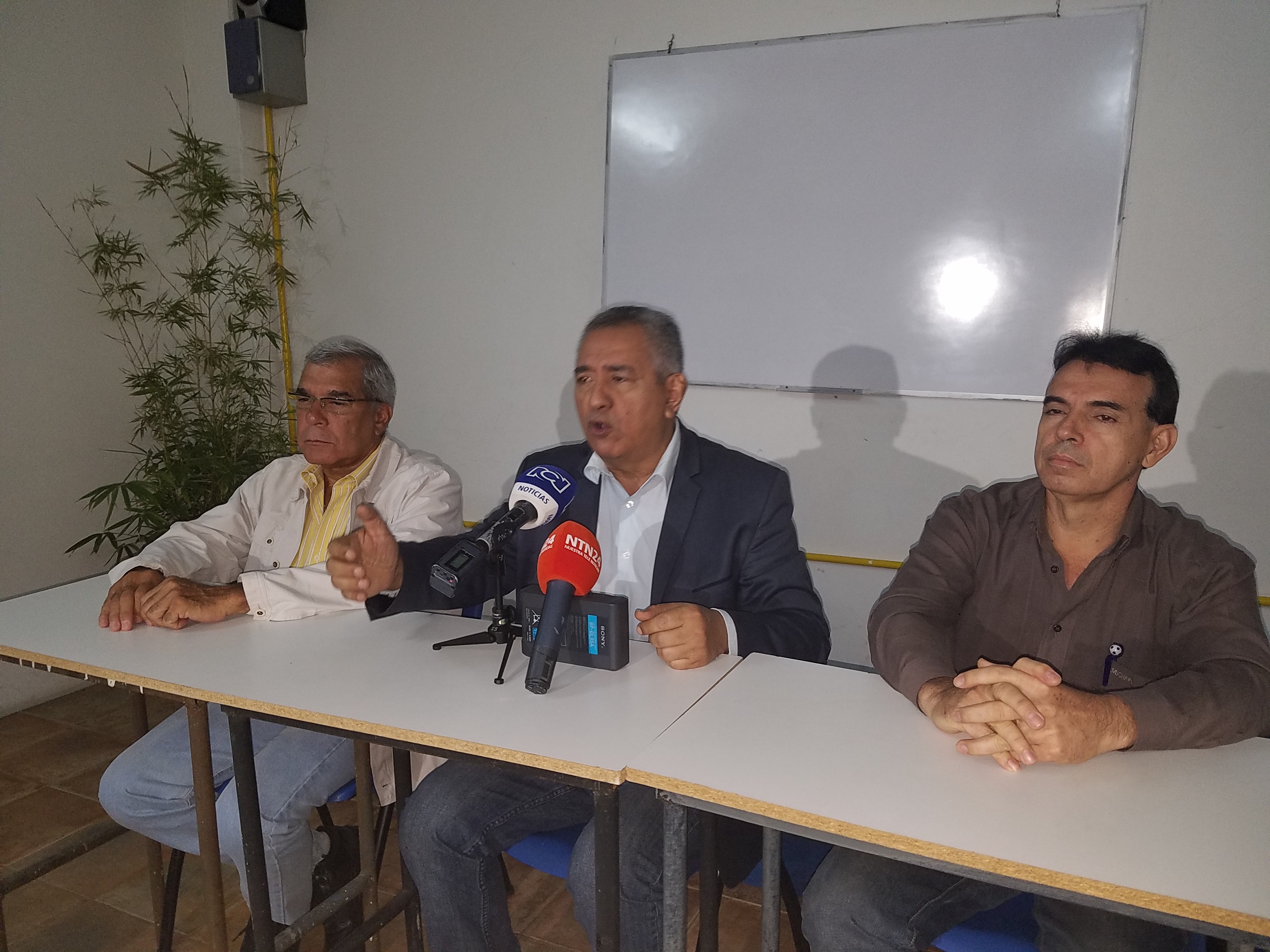 “Lucena y el CNE cometieron fraude y forjaron partida de nacimiento de Maduro”