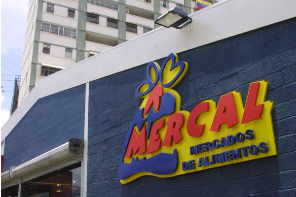 Acusan a cuatro empleados de Mercal por corrupción en Vargas