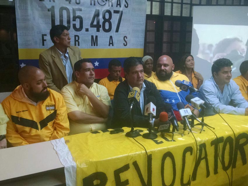 Carabobo obtuvo 53.89% más de firmas requeridas en la entidad para el Revocatorio