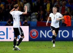 Alemania derrota cómodamente a Ucrania para colocarse líder del Grupo C