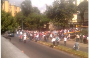 Habitantes de Caricuao salieron a la calle a protestar por falta de alimentos #21Jun