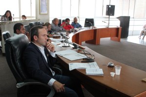 Concejo Municipal de Maracaibo rechaza expulsión de becados por firmar revocatorio