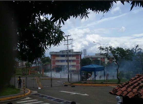 Varios estudiantes heridos y detenidos tras fuertes protestas en la UNET (Fotos)