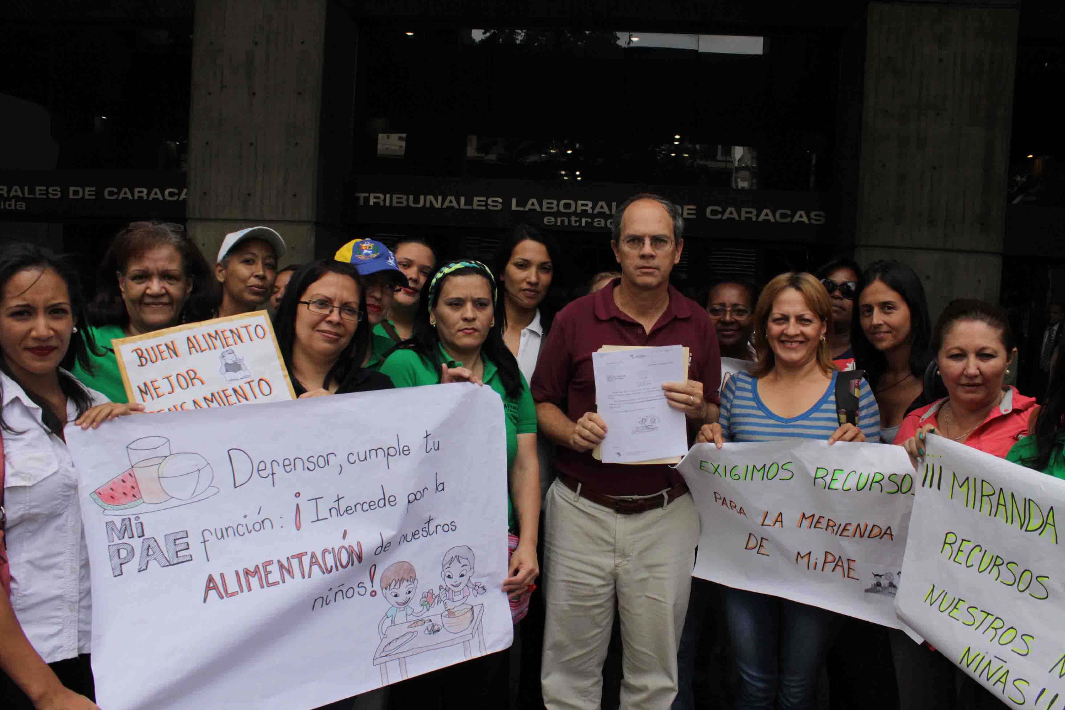 Exigen a Defensoría interceder por alimentación de estudiantes de escuelas de Miranda