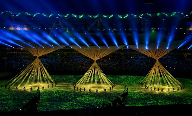 2016 Rio Olympics - Opening ceremony - Maracana - Rio de Janeiro, Brazil - 05/08/2016. Performers take part in the opening ceremony.  REUTERS/Antonio Bronic FOR EDITORIAL USE ONLY. NOT FOR SALE FOR MARKETING OR ADVERTISING CAMPAIGNS.