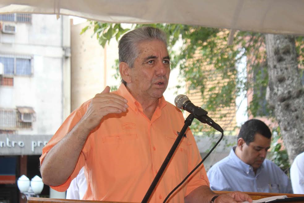 Alfredo Ramos dedicó premio Sájarov a los caídos de la resistencia y presos políticos